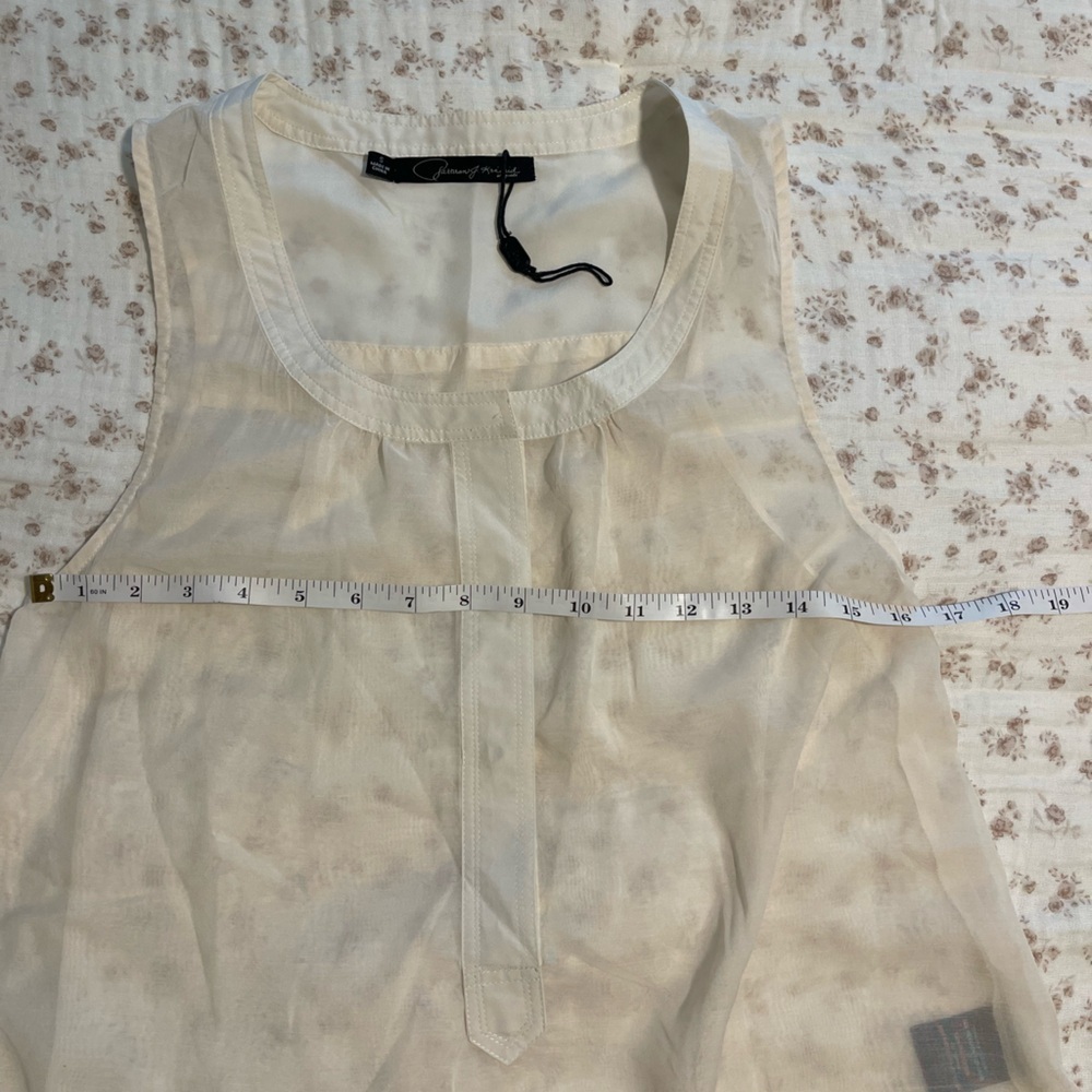Sheer Cream tank top - Picture 5 of 6